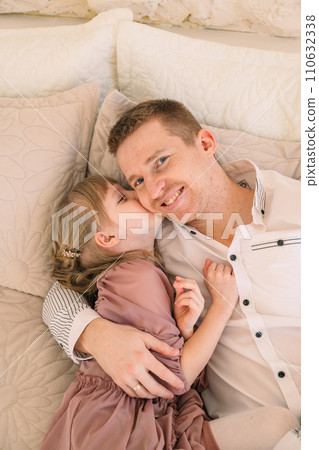 father with daughter having fun father with daughter having fun 110632338