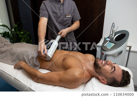 Man having procedures in a beauty salon Man having procedures in a beauty salon 110634000