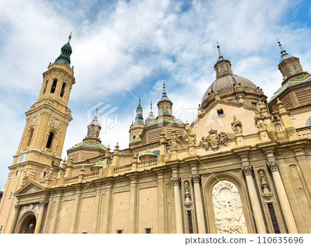 Basilica and cathedral of El Pilar, Zaragoza, Spain. Basilica and cathedral of El Pilar, Zaragoza, Spain. 110635696