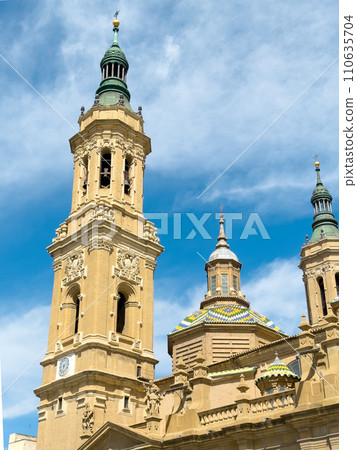 Basilica and cathedral of El Pilar, Zaragoza, Spain. 110635704