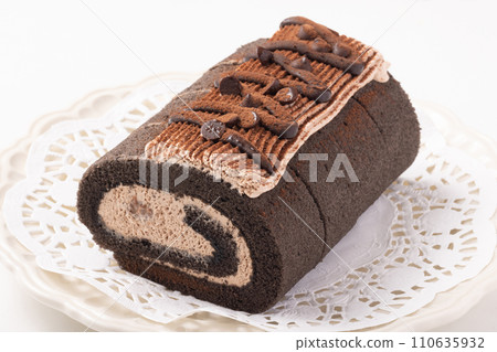 chocolate roll cake chocolate roll cake 110635932