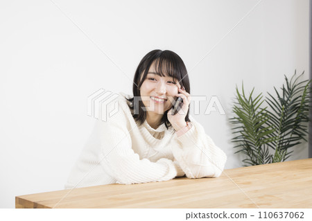 淺談智能手機的女人 淺談智能手機的女人 110637062