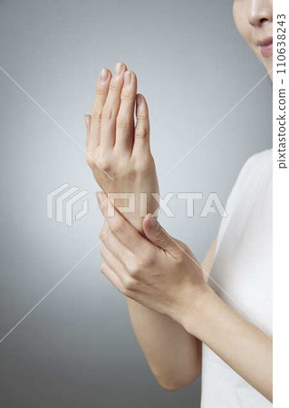 日本女人的手很漂亮 110638243