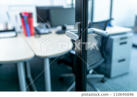 Business scene in a corporate office Business scene in a corporate office 110640896