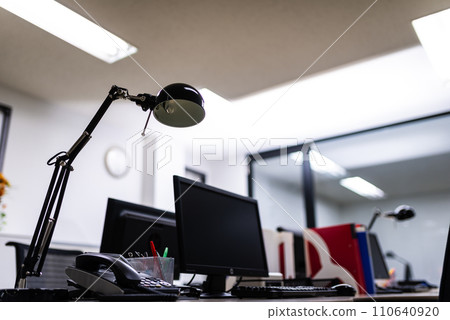 企業辦公室的商務場景 110640920