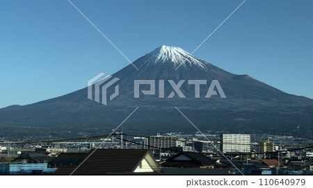 [JR Tokai] Mt. Fuji seen from the Shinkansen window 110640979