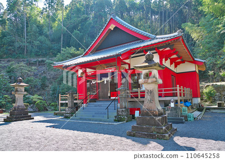 [四宿所神社] 鹿兒島縣喜茂月郡喜茂月町新富 110645258