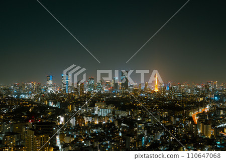 Tokyo tower and night city view in Tokyo, Japan Tokyo tower and night city view in Tokyo, Japan 110647068