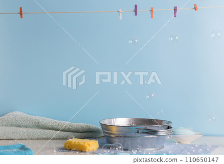 Metal basin for bathing, washcloth and soap 110650147