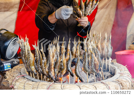 鹽烤三文魚 110650272