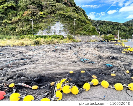 At Mihonoseki fishing port 110652048
