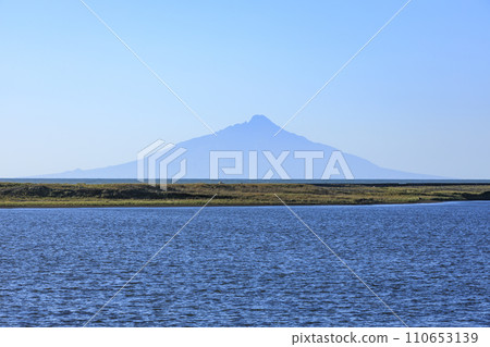 天鹽川和利尻島 天鹽川和利尻島 110653139