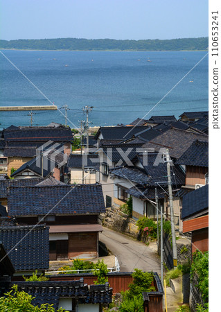 Noto Island: tiles, sea, and greenery 110653241