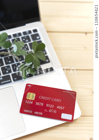 Credit card online shopping Credit card online shopping 110654821