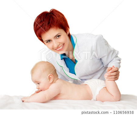 Doctor with cute baby isolated on a white background 110656938