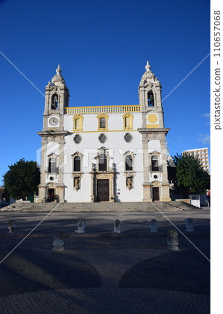 葡萄牙,法魯,有骨庫的卡爾莫教堂 葡萄牙,法魯,有骨庫的卡爾莫教堂 110657068