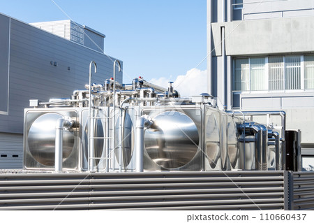 Water tank Water tank 110660437