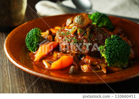 半糖汁燉蘑菇漢堡 110660451