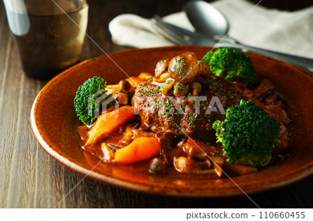 半糖汁燉蘑菇漢堡 半糖汁燉蘑菇漢堡 110660455