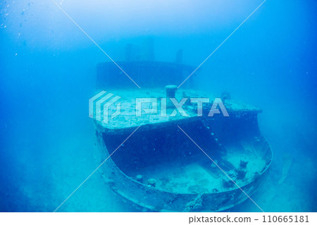Sunken ship Sunken ship 110665181
