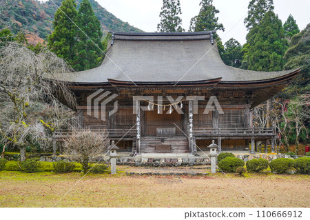 Main hall of Wakasa Jinguji Temple 110666912