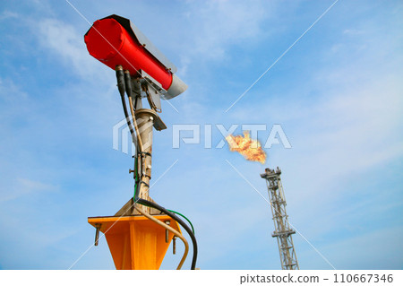 Gas detector and methane sensor was installed on site for monitor flare station or flare condition. The sensor have been monitored leak point and temperature of burning in oil and gas industry. 110667346