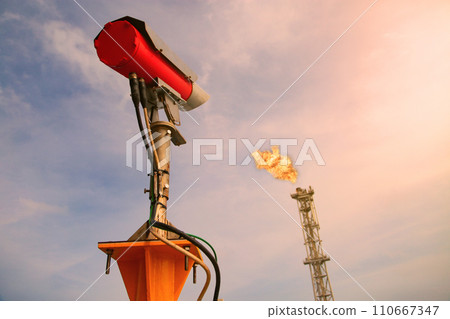 Gas detector and methane sensor was installed on site for monitor flare station or flare condition. The sensor have been monitored leak point and temperature of burning in oil and gas industry. 110667347