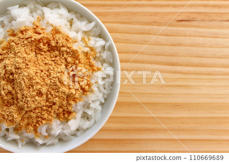 Rice sprinkled with soybean flour Soybean flour rice Rice sprinkled with soybean flour Soybean flour rice 110669689