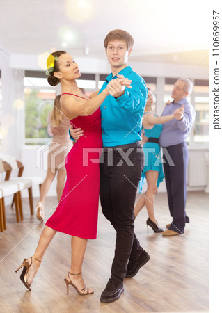 Woman and man dancing Woman and man dancing 110669957