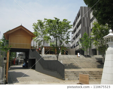 Kagurazaka Akagi Shrine Precincts Kengo Kuma 110675523