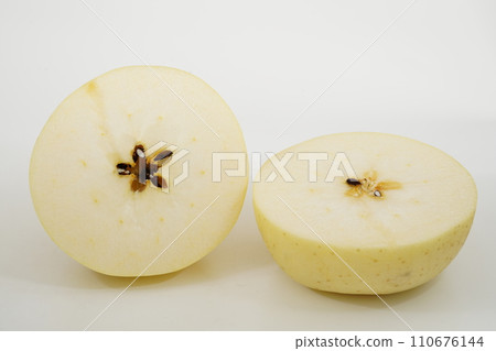 Fresh fruit Apple super rare variety "Kinboshi" from Aomori Prefecture Fresh fruit Apple super rare variety "Kinboshi" from Aomori Prefecture 110676144