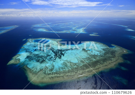 coral reefs of new caledonia coral reefs of new caledonia 110679626