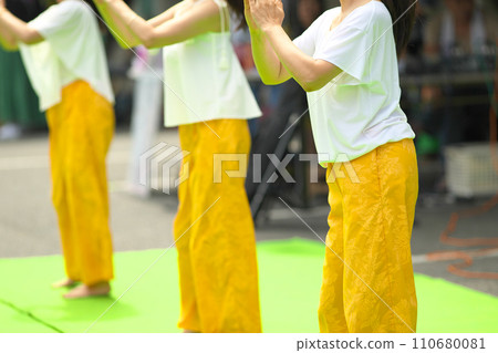 Women doing hula dancing 110680081