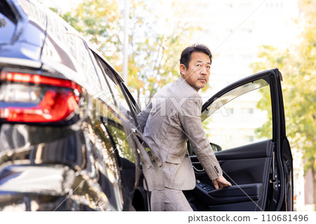 汽車 汽車商人 停車 110681496