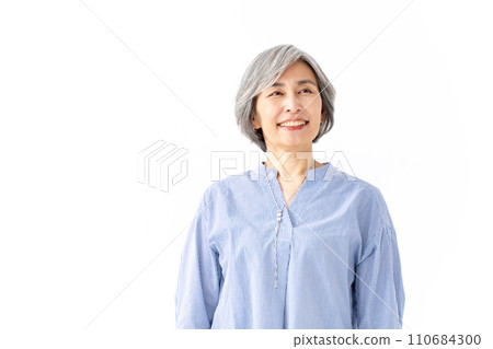 Senior female portrait Senior female portrait 110684300