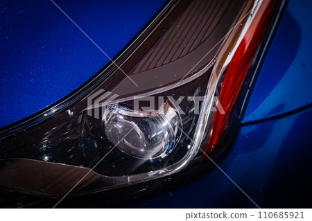 汽車前大燈 汽車前大燈 110685921