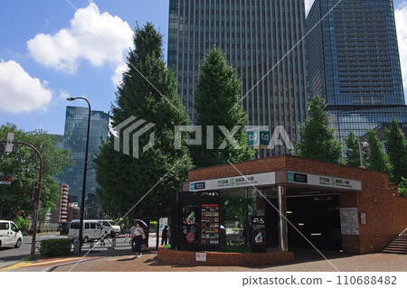 Tokyo Metro Shin-Ochanomizu Station Tokyo Metro Shin-Ochanomizu Station 110688482