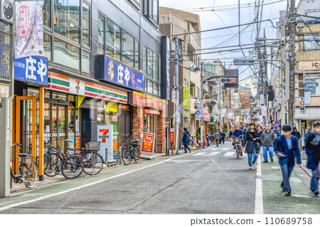Urban landscape of Shinagawa-ku, Tokyo, Ebaramachi Station, Nakadori 110689758