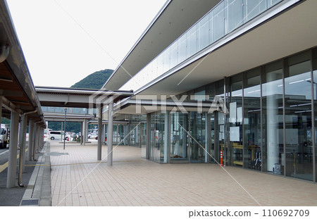 大木汽船渡輪碼頭大樓景觀 110692709