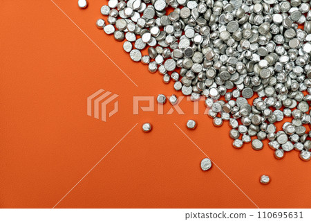 aluminum tart stone aluminum tart stone 110695631
