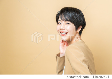 適合30多歲女性的美麗。 適合30多歲女性的美麗。 110702421