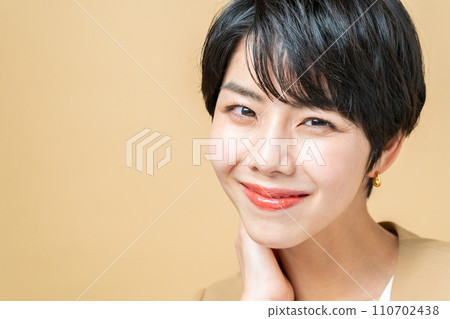 適合30多歲女性的美麗。 110702438