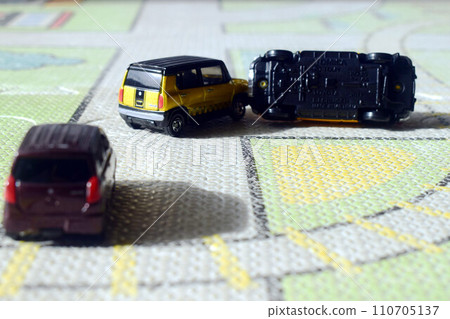 Vehicle accident at a corner Vehicle accident at a corner 110705137