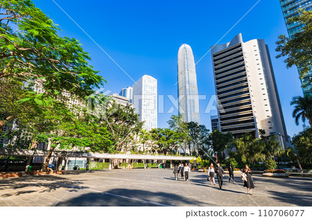 Hong Kong office district commuting scene Central 110706077