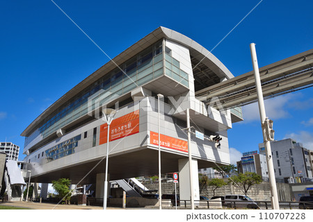 Scenery of Yui Rail Omoromachi Station in Naha City, Okinawa Prefecture 110707228