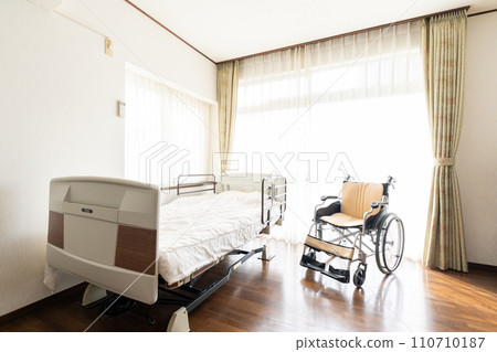 護理設施輪椅床 110710187