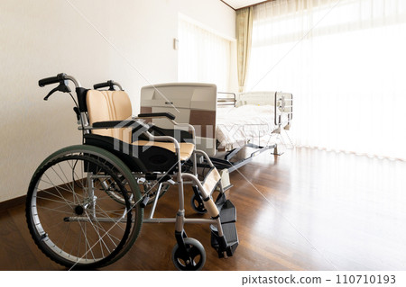 Nursing facility wheelchair bed 110710193
