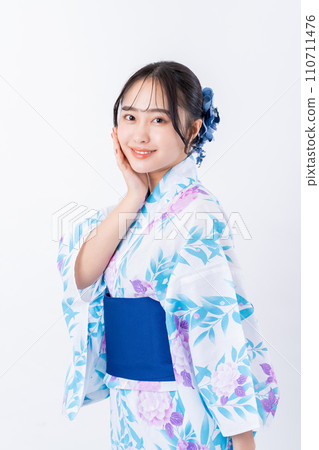 浴衣的小姐 110711476
