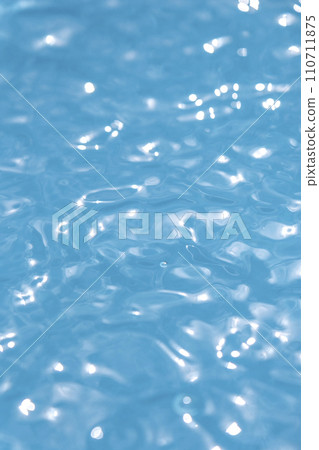 波光粼粼的水面特寫 110711875