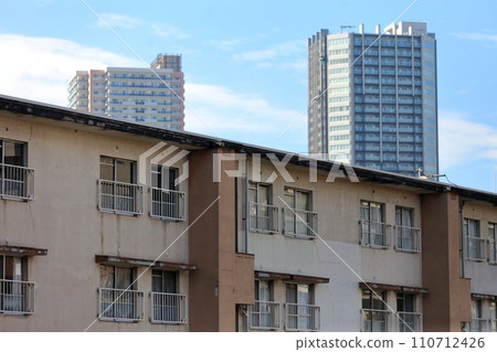 Metropolitan housing complex (Tatsumi, Koto Ward) 110712426